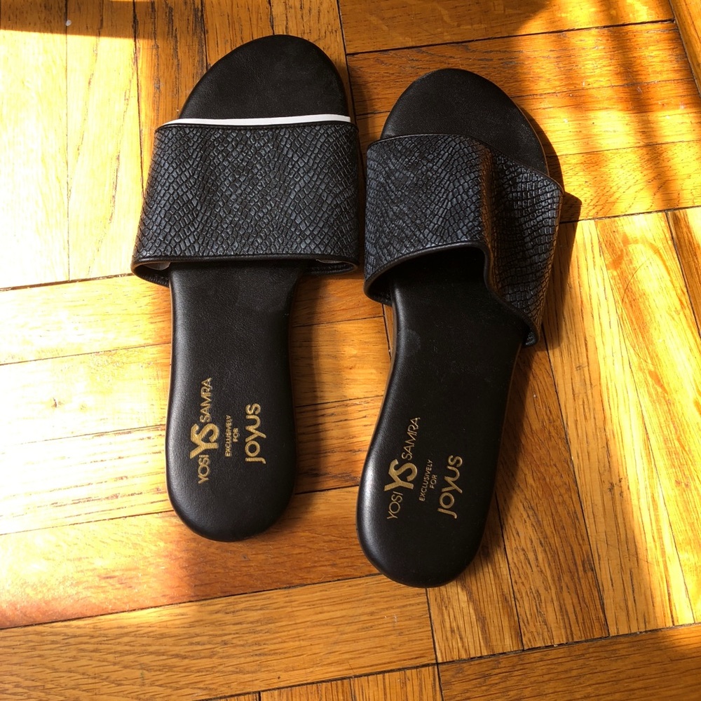 YS SLIP ONS